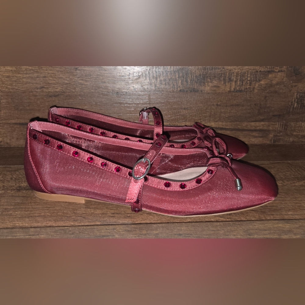 Cloth ballet flatsGianni Bini